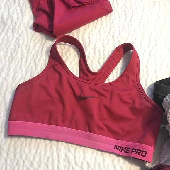 nike sports bra size medium - Picture 1 of 1